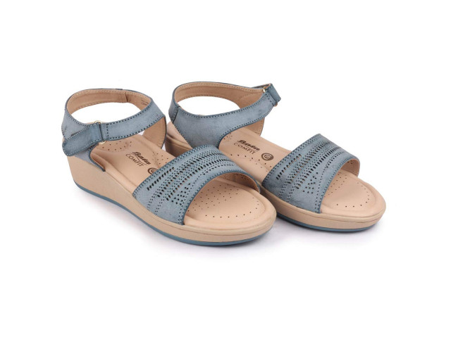 BATA womens Tricia Sandal Fashion Sandals : Amazon.in: Shoes & Handbags